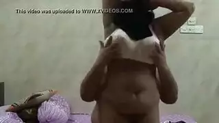 سكس شغاله في البيت معزبه تجي تسوي معاه سحاق