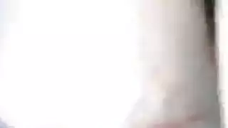 أجعله برونزياً قبل أن يضاجعني بقوة