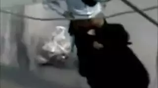 إثارة مصرية xxx: جنس خارجي في الأماكن العامة