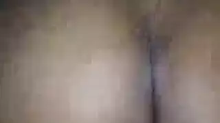 شقراء لاتينا تسيطر على عاهرة مخنثة في مشهد بورنو صعب
